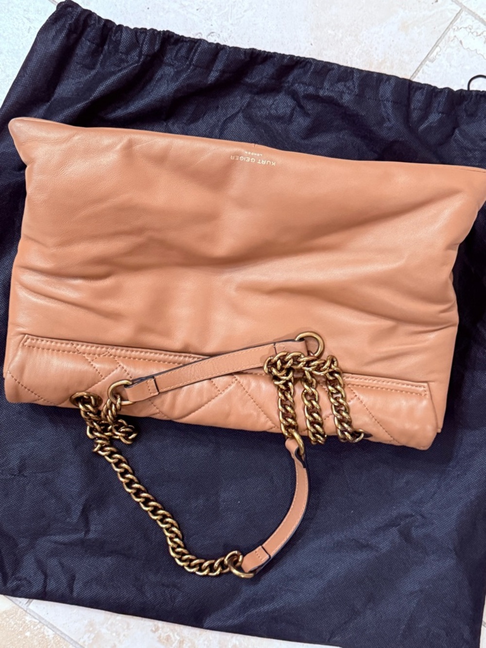 Kurt Geiger Kensington xxl Tan Leather Shoulder Bag with Brass Chain - Picture 8 of 13